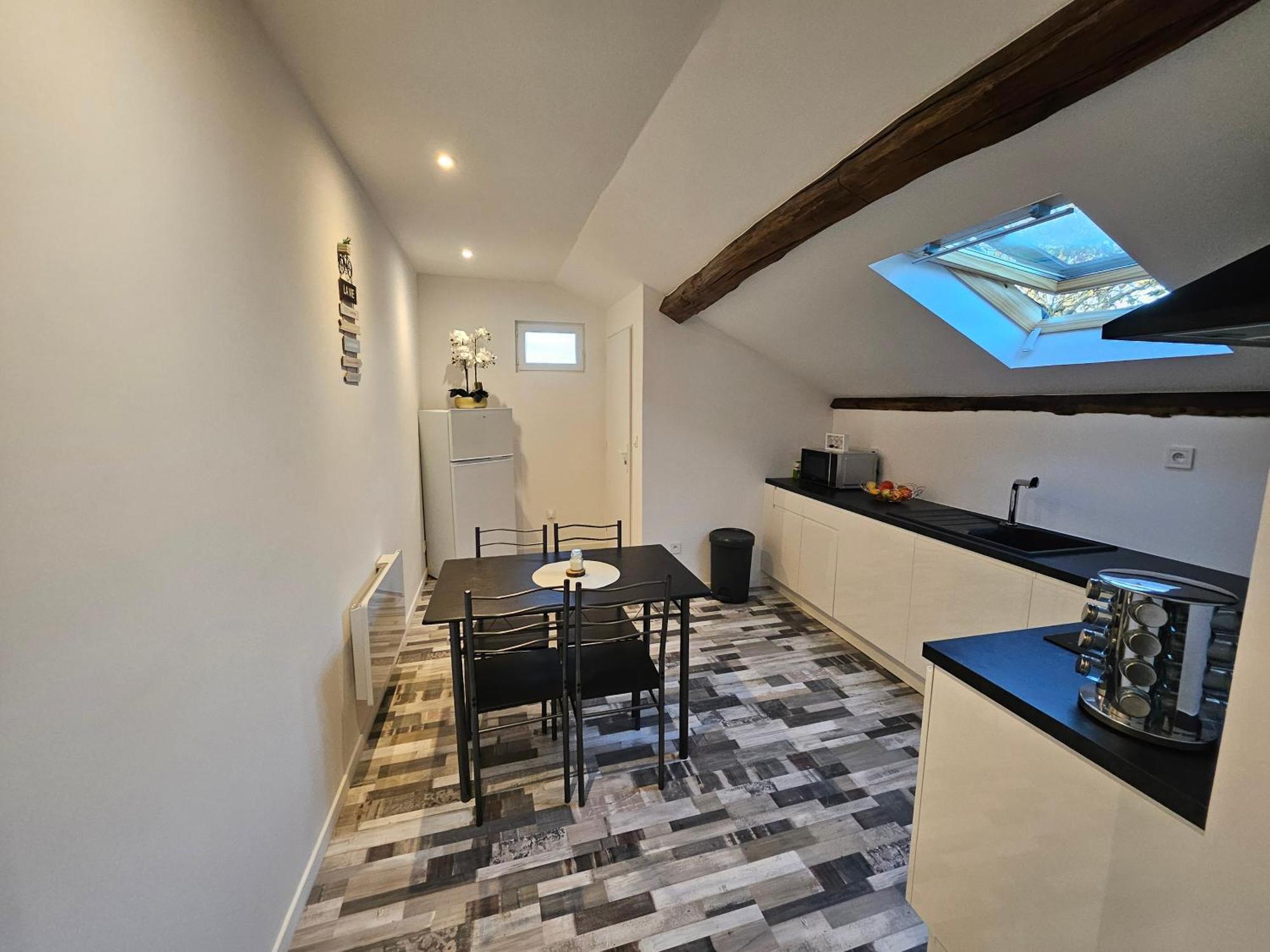 דסיז Joli Appartement Mansarde מראה חיצוני תמונה