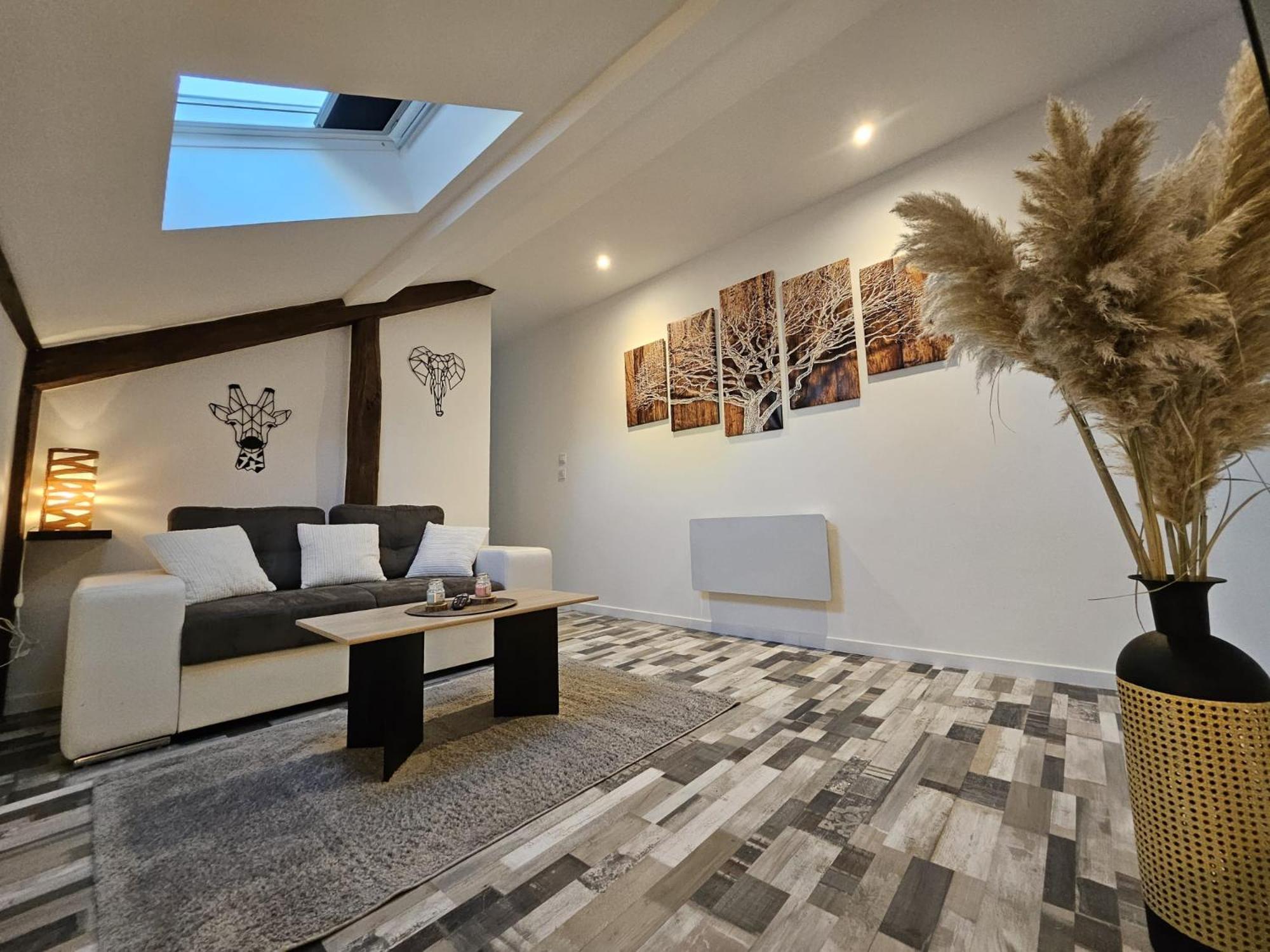 דסיז Joli Appartement Mansarde מראה חיצוני תמונה